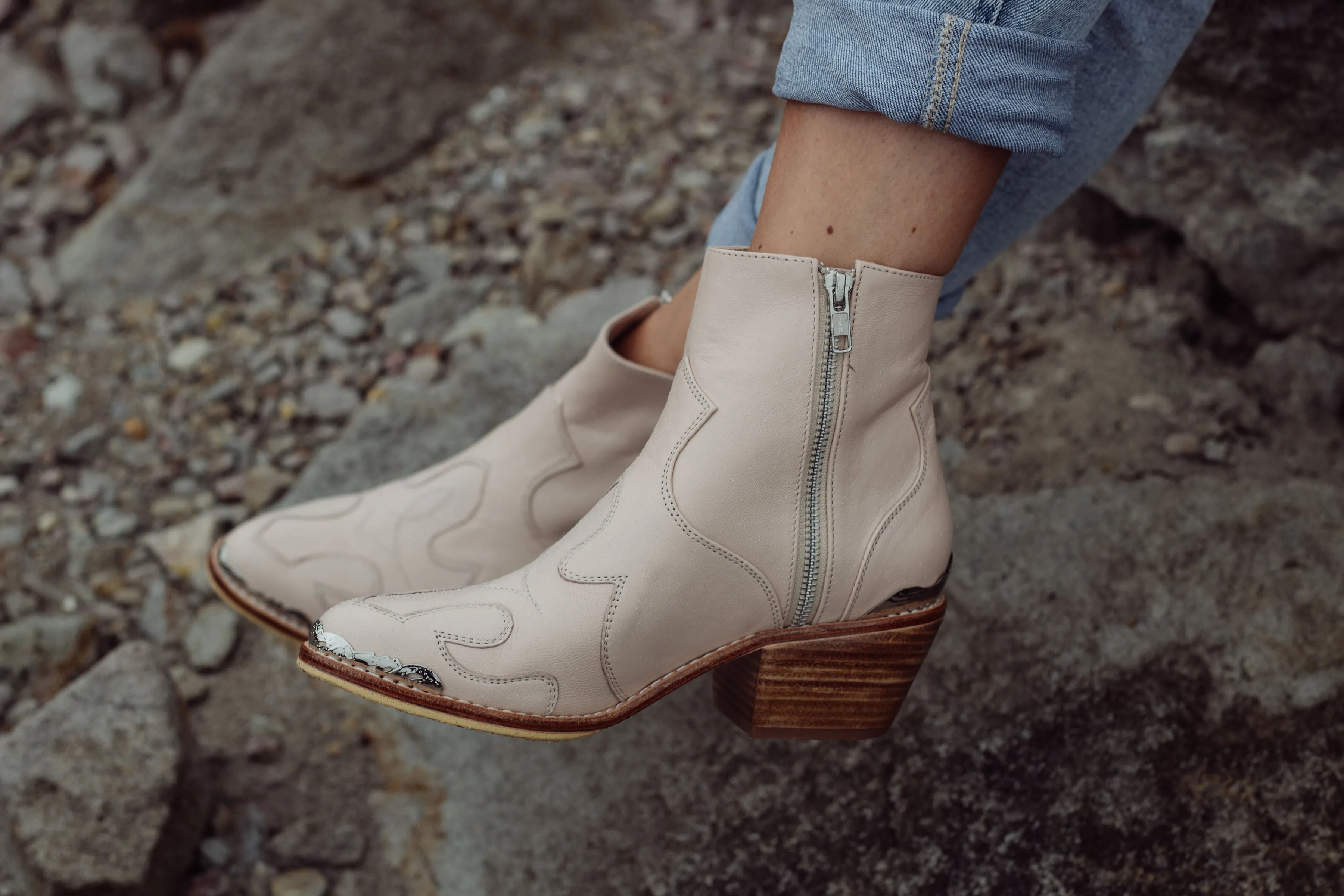 Charlie Boots Beige - CLOSING DOWN SALE 70% OFF