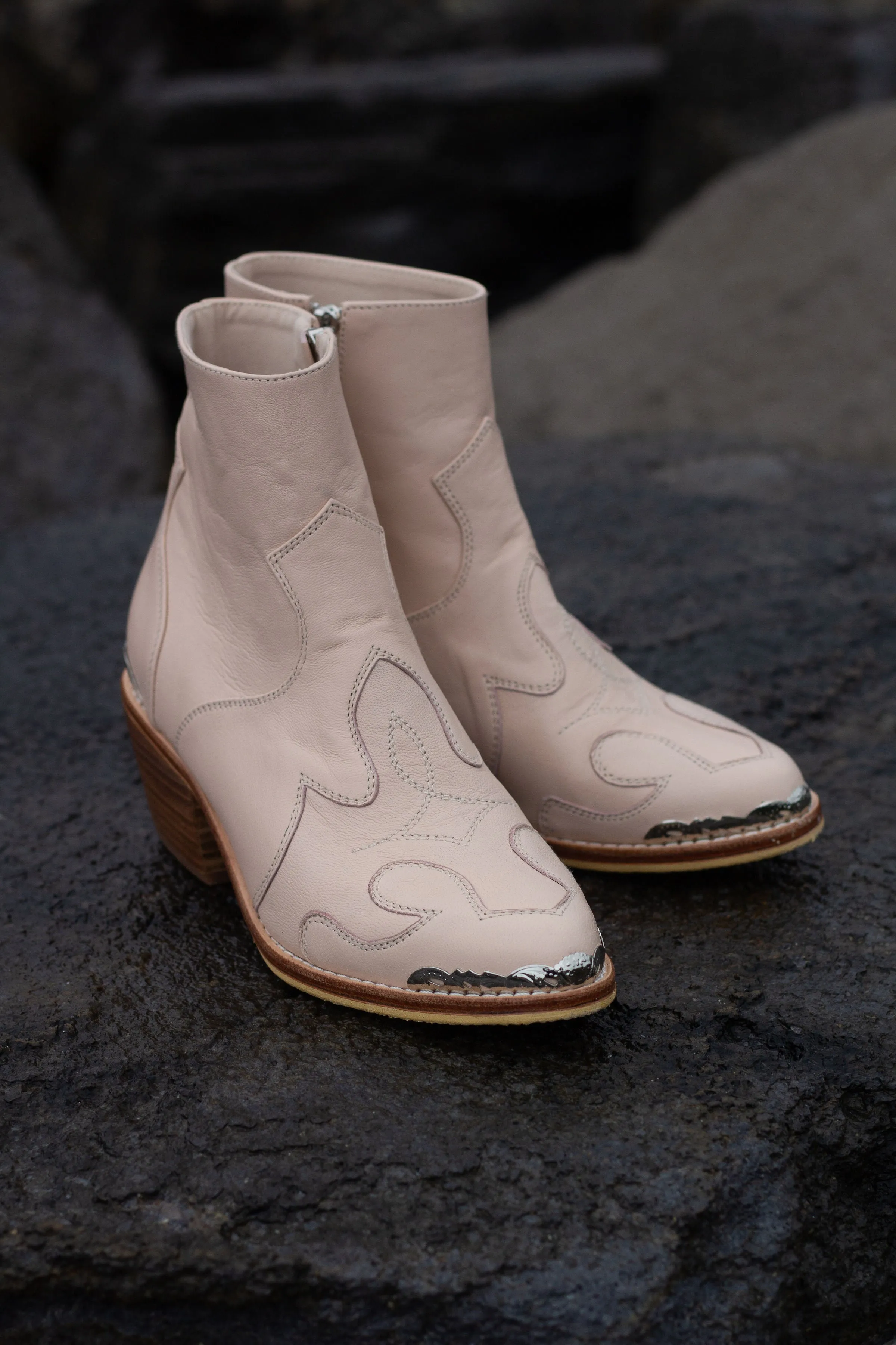 Charlie Boots Beige - CLOSING DOWN SALE 70% OFF
