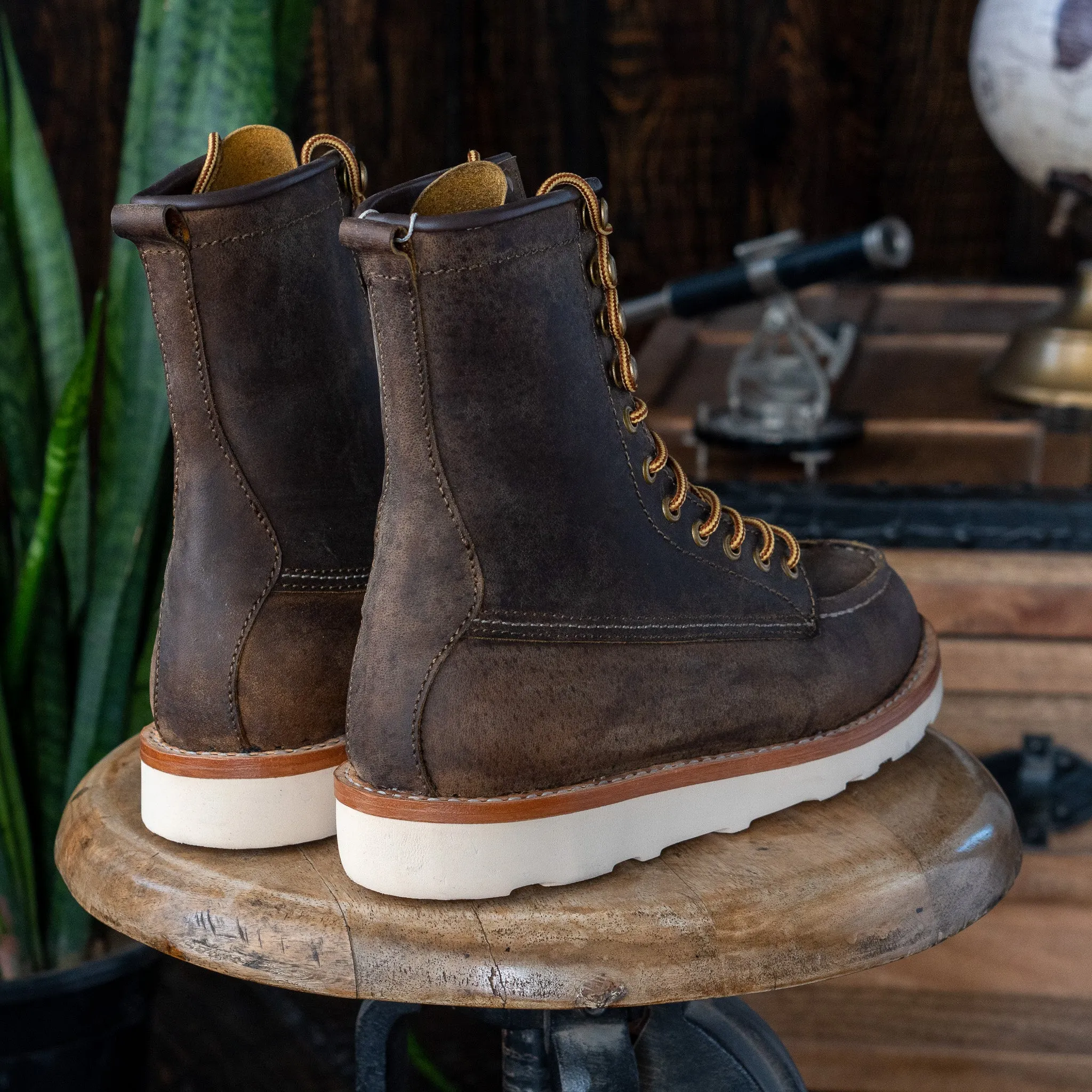 Moc-Toe Boots 8" (Vintage Brown) Goodyear Welted