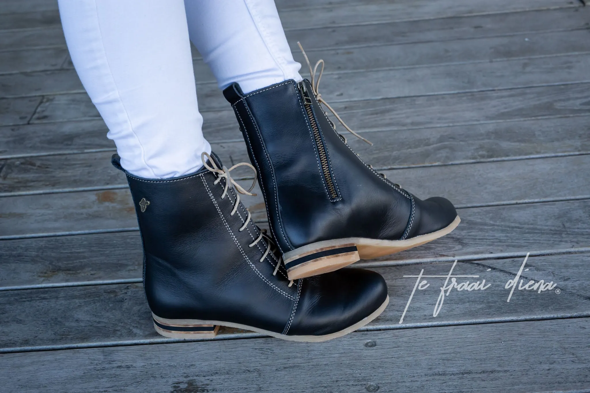 Nadine - Black