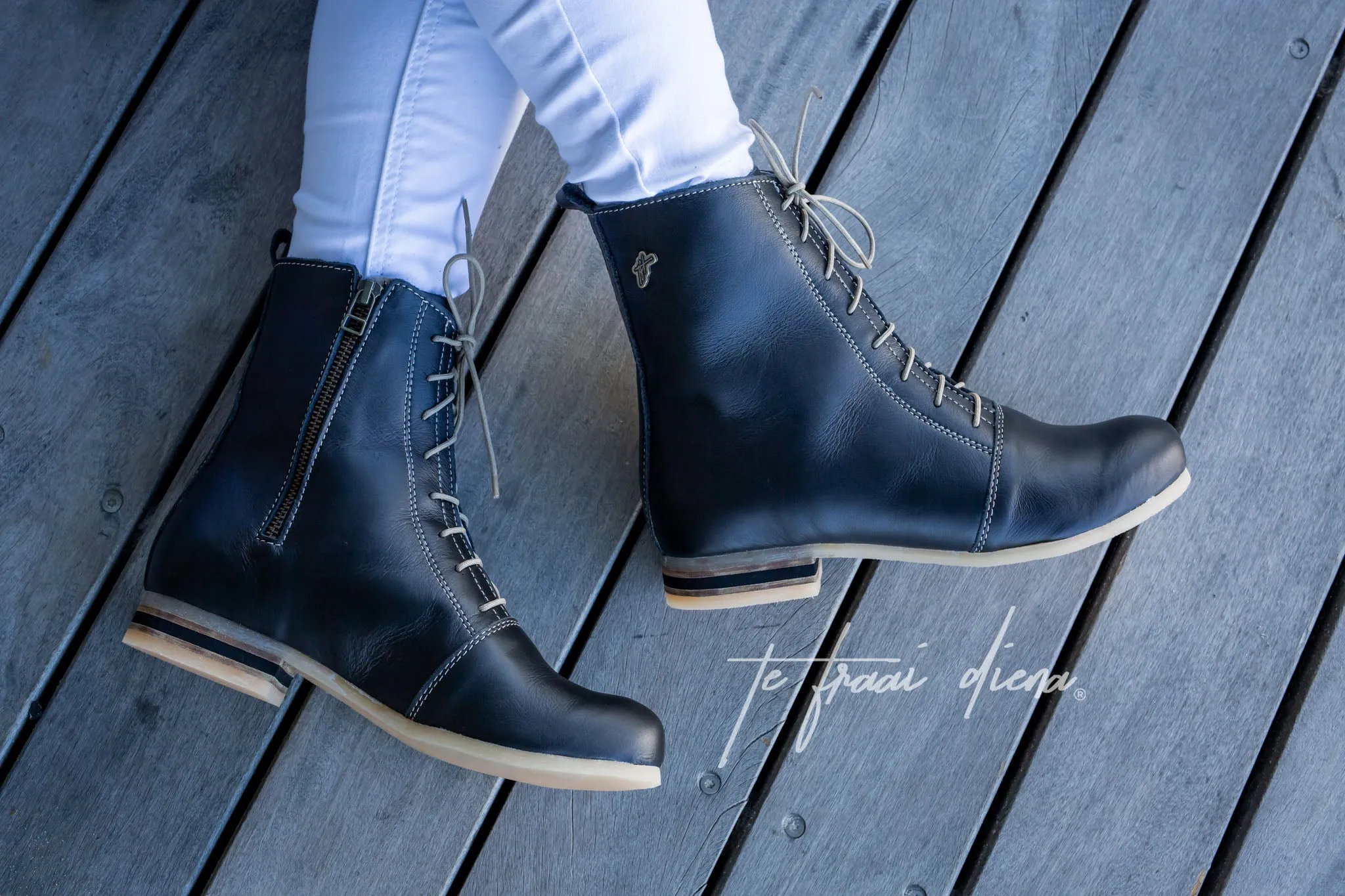 Nadine - Black
