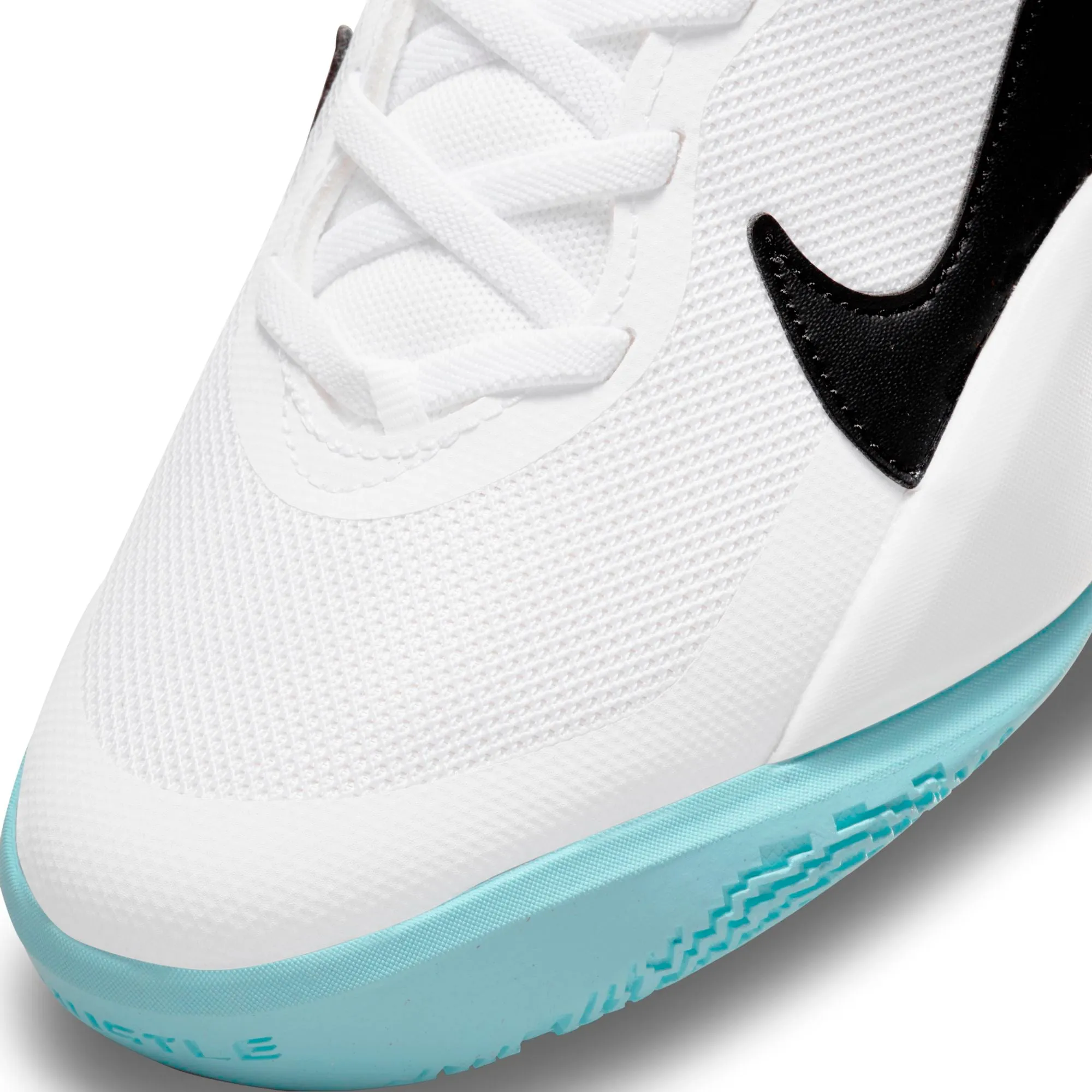 Nike Kids Team Hustle D 10 Flyease Basketball Boot/Shoe - White/Black/Photon Dust/Magic Ember