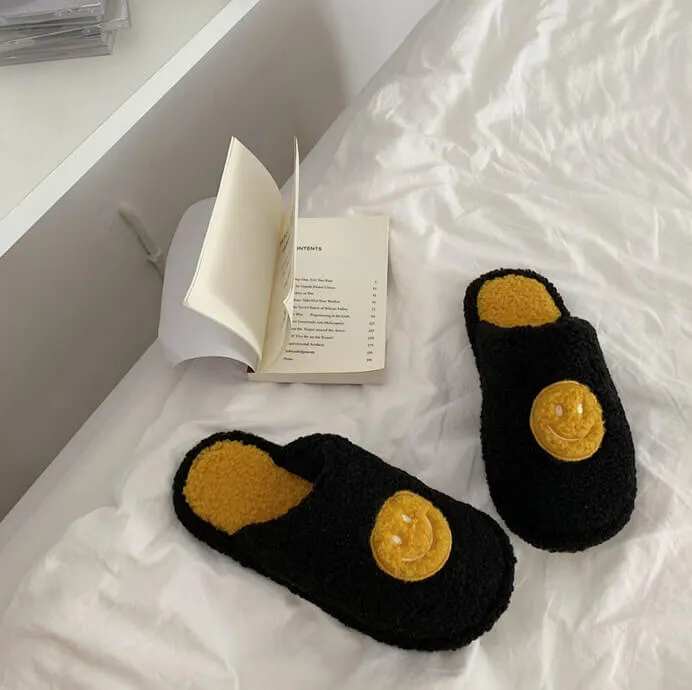 Paziye Smiley Face Slippers for Women Anti-Slip Soft Plush Comfy Indoor Slippers